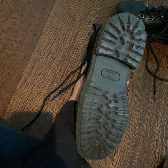 Chanel boots size 38 - Picture 4 of 4